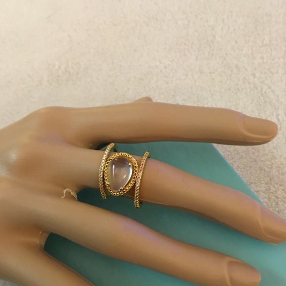 Gold tone moonstone ring size 7 - Picture 4 of 5